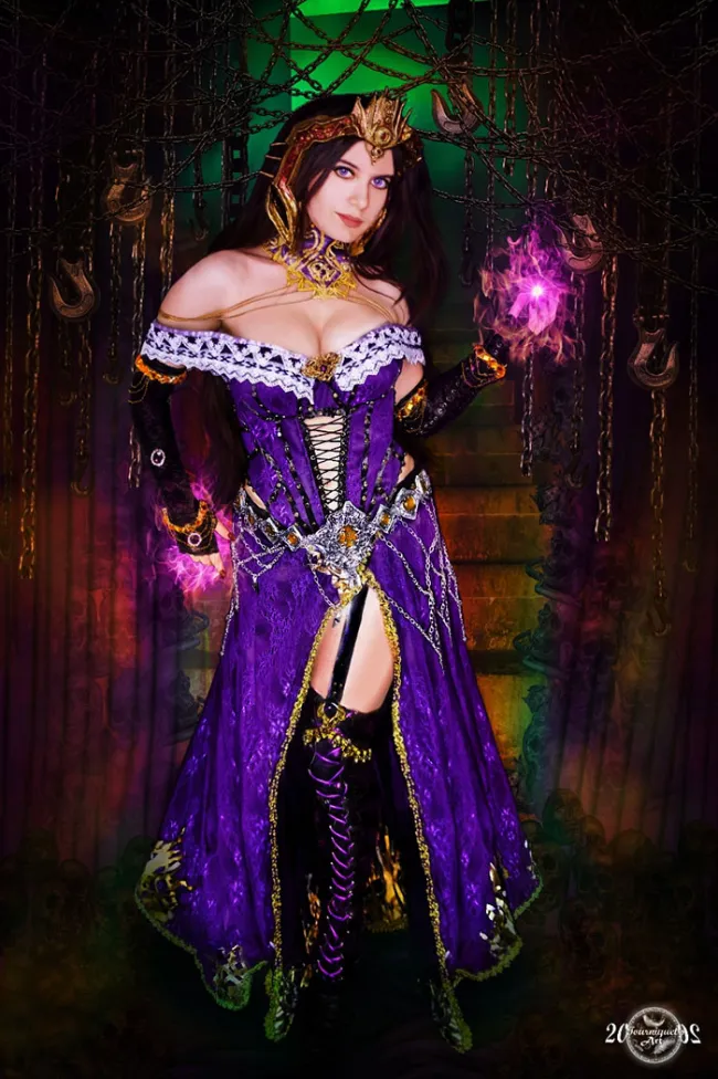 Liliana of the Veil cosplay